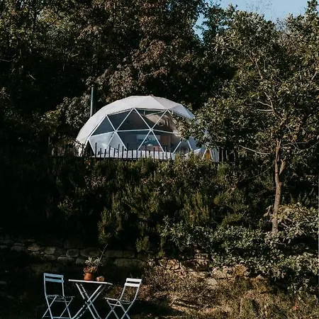 Gaia's Spheres Luxury tent *