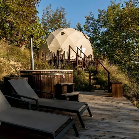 Gaia's Spheres Luxury tent *